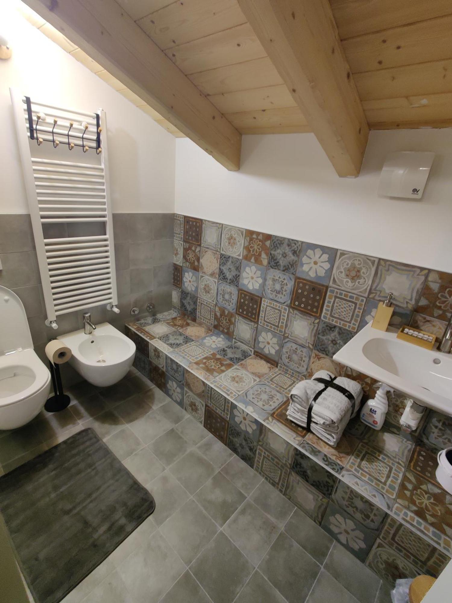 Freeabile Hotel Сондрио Екстериор снимка